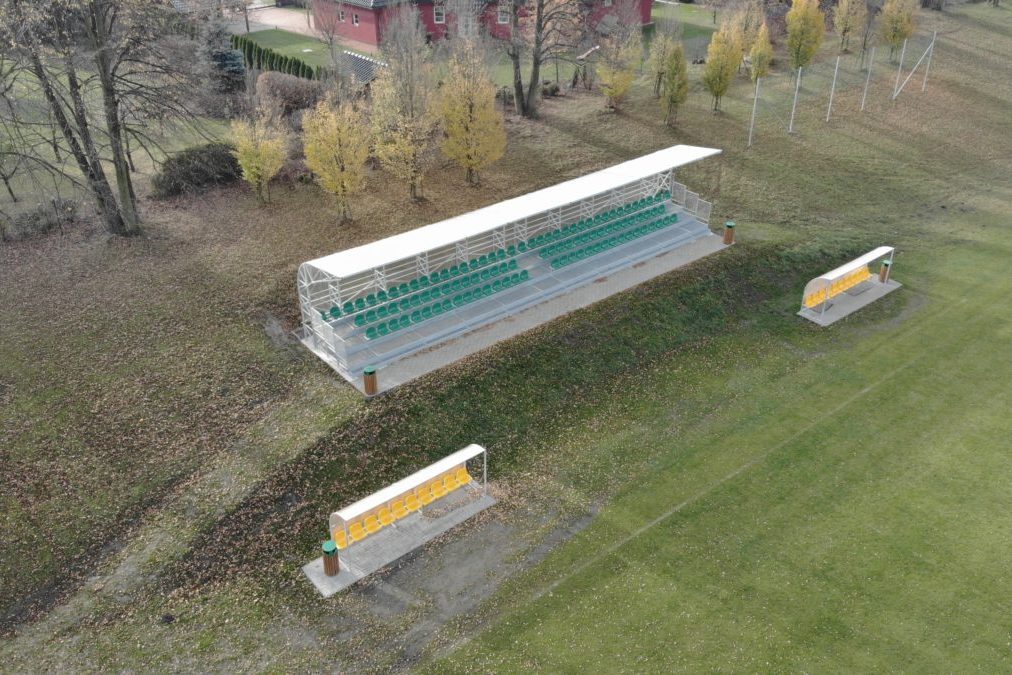 tribuna se střechou Staré město